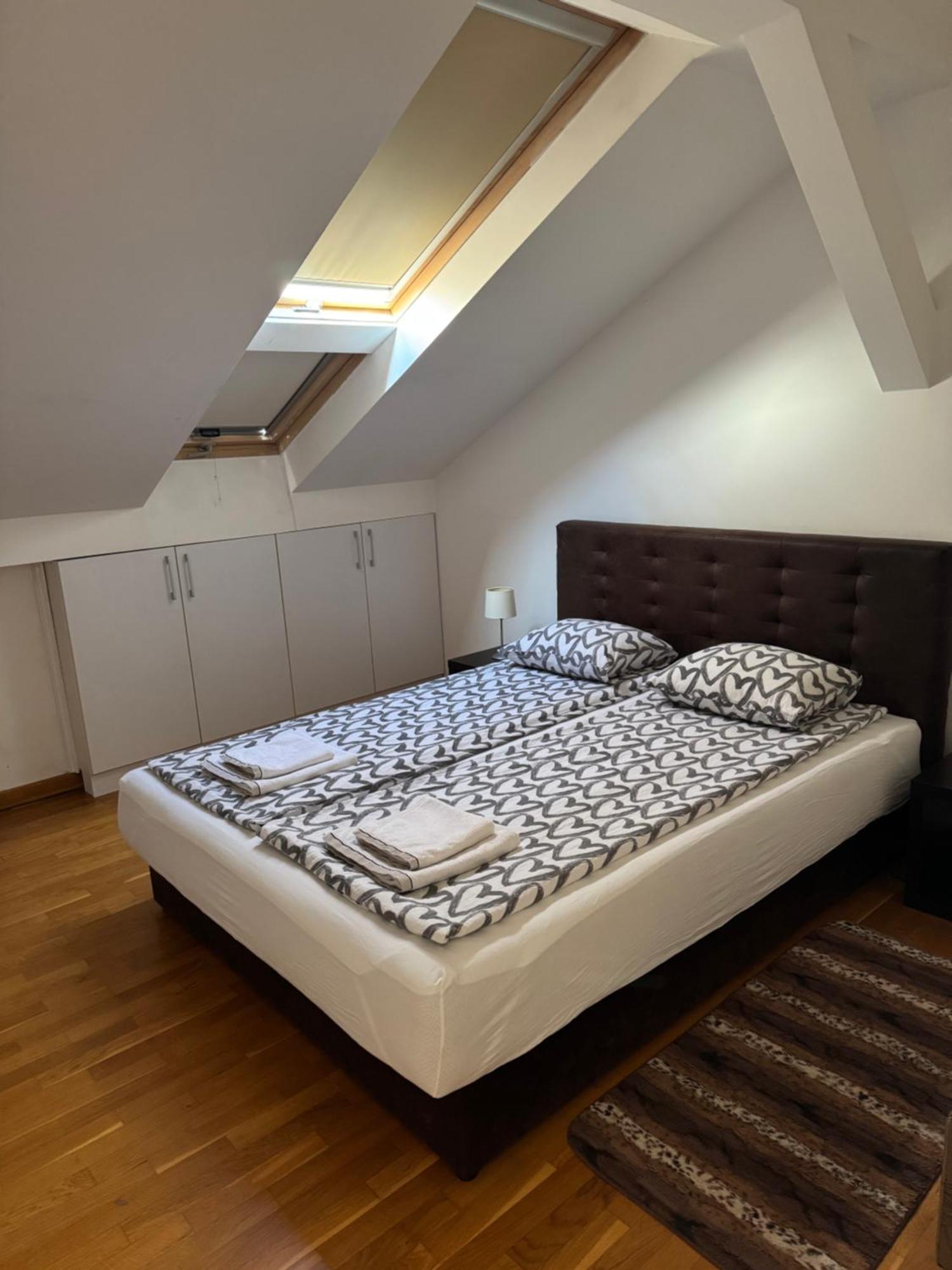 Sara Apartment Belgrado Buitenkant foto